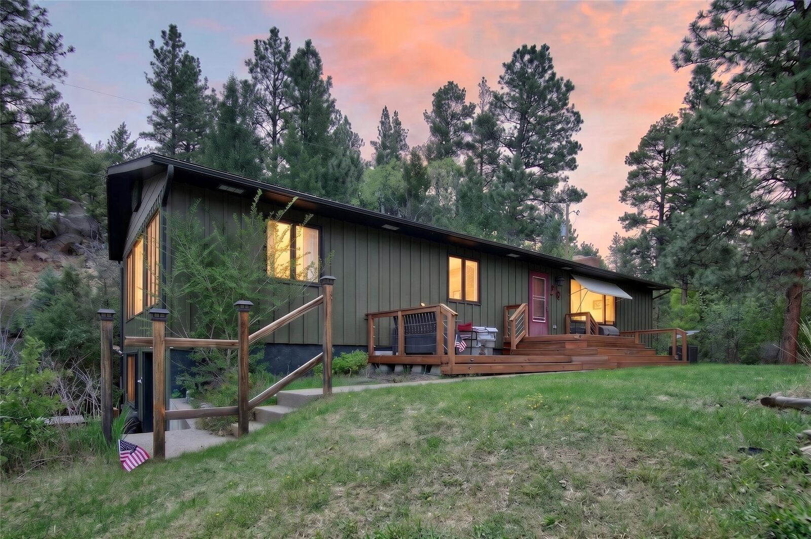 Property Photo:  28 Pinecrest Loop  MT 59634 