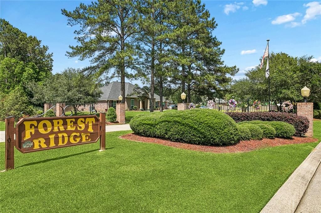Property Photo:  1049 Forest Ridge Loop  LA 70452 