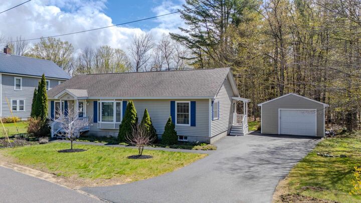 Property Photo:  25 Sargent Street  NH 03262 