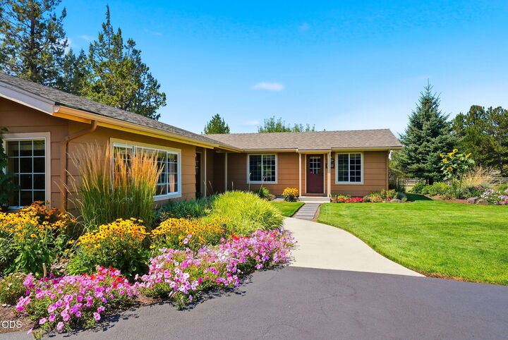Property Photo:  22539 Martee Lane  OR 97701 