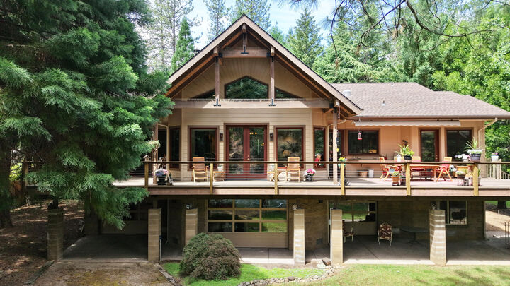 Property Photo:  38 Meadow Lane  OR 97539 