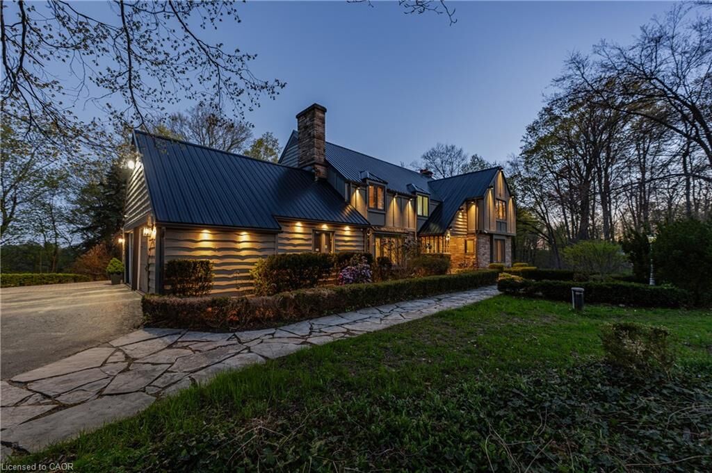 Property Photo: 6703 Wellington Road 34 ON N3C 2V4