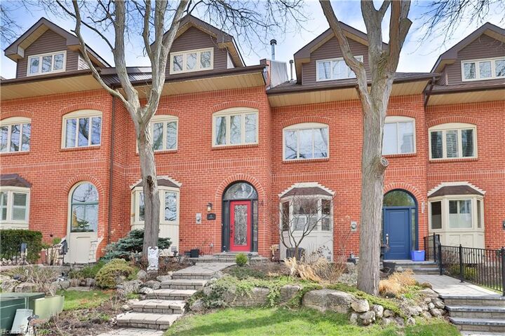 Property Photo:  45 Tradewind Drive  ON L6L 6K9 