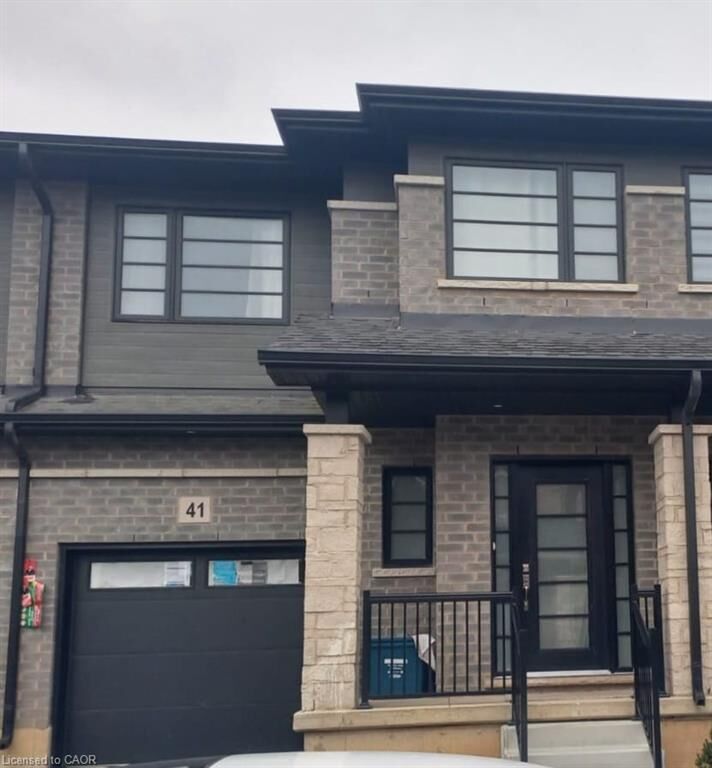 Property Photo: 520 Grey Street 41 ON N3S 0K1