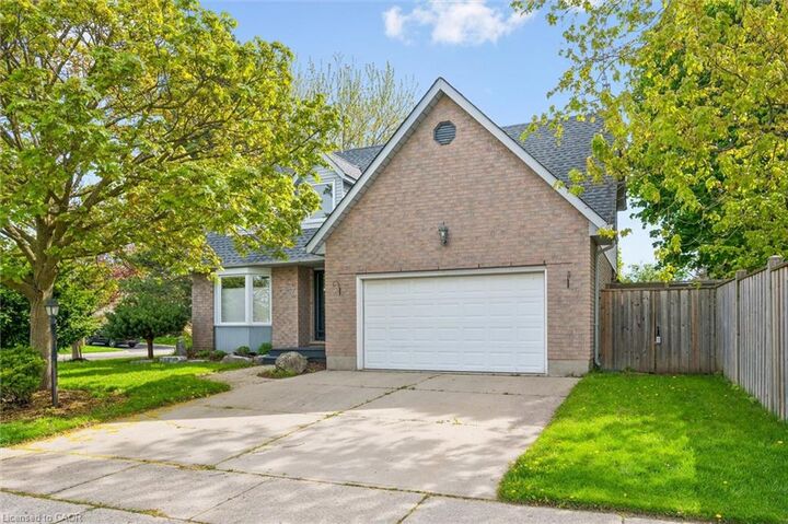 Property Photo:  37 Enfield Drive  ON N1P 1A5 