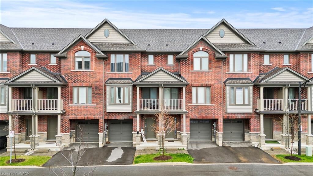 Property Photo:  19 Picardy Drive 4  ON L8J 0M7 