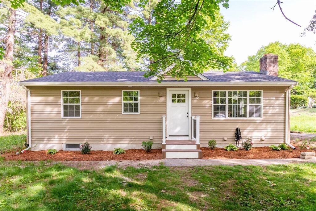 Property Photo:  24 Vernon Rd  MA 02053 
