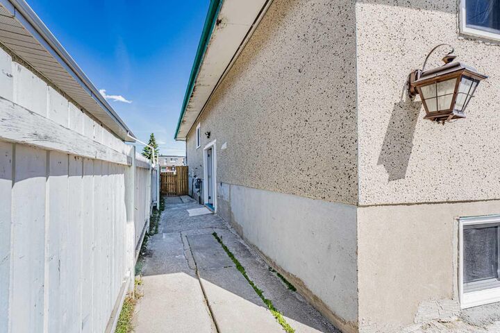Property Photo: 6403 Centre Street NW AB T2K 0V3
