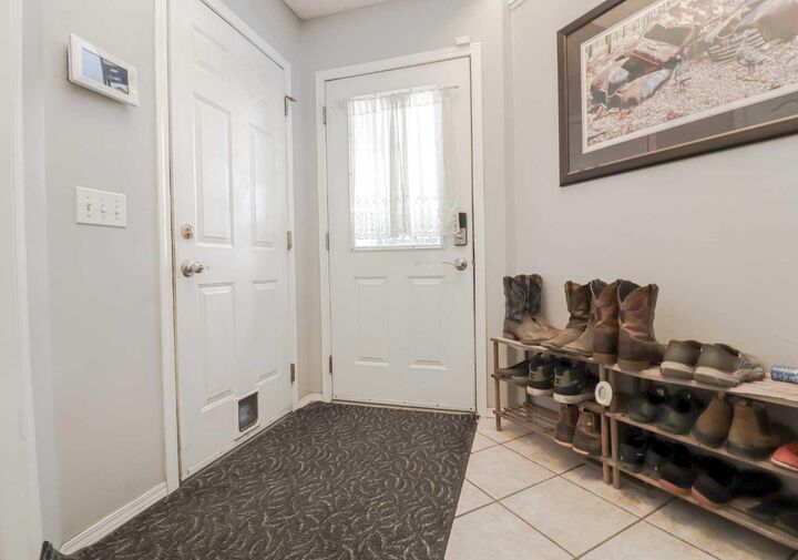 Property Photo: 11329 92B Street AB T8V 7E9