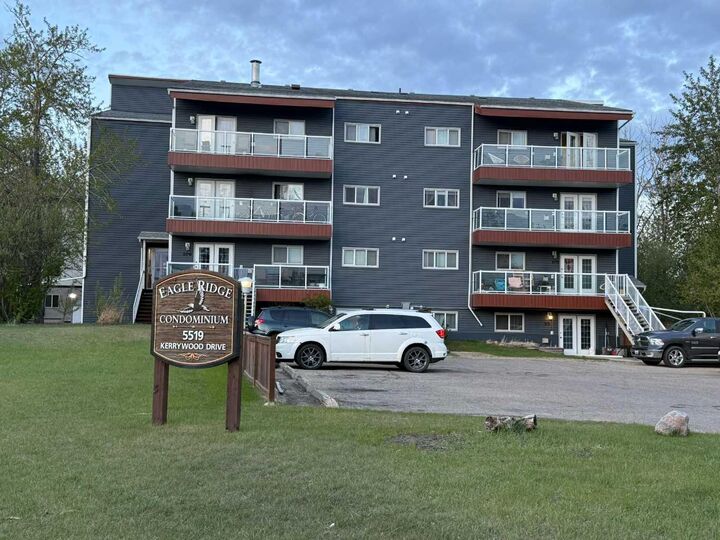 Property Photo:  5519 Kerry Wood Drive 201  AB T4N 4X3 