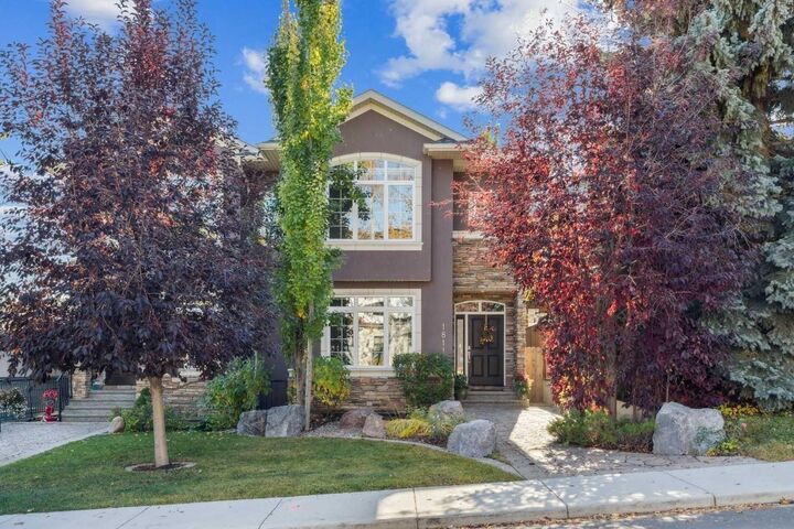 1811 31 Avenue SW — photo 1