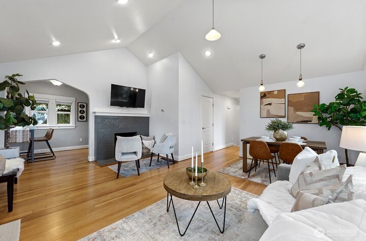 Property Photo: 1516 NE 96th Street WA 98115