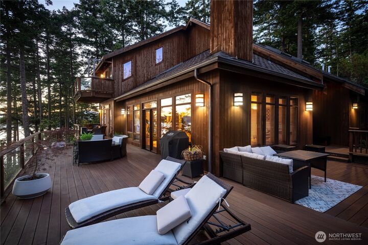 Property Photo:  11310  Marine Lane  WA 98221 