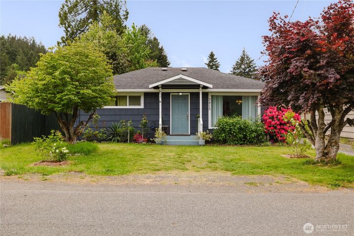 Property Photo:  3415  9th Street  WA 98312 
