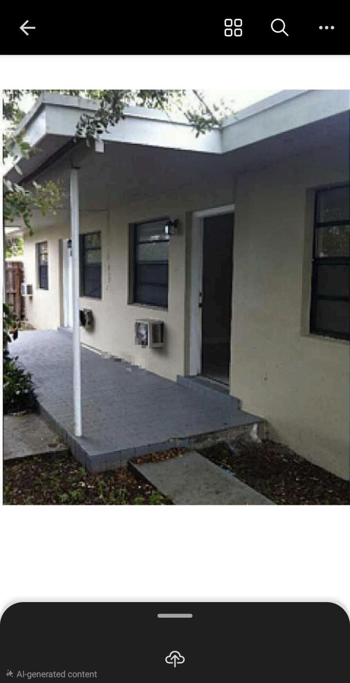 Property Photo: 1621 NW 7th Terrace B FL 33311