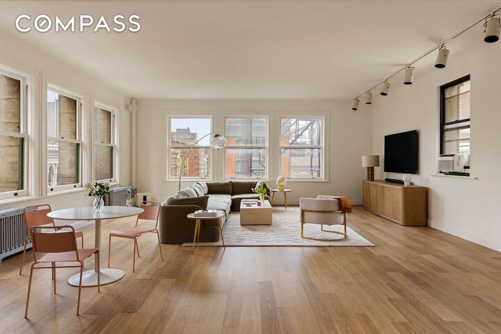 Property Photo:  451 Broome Street 6E  NY 10013 