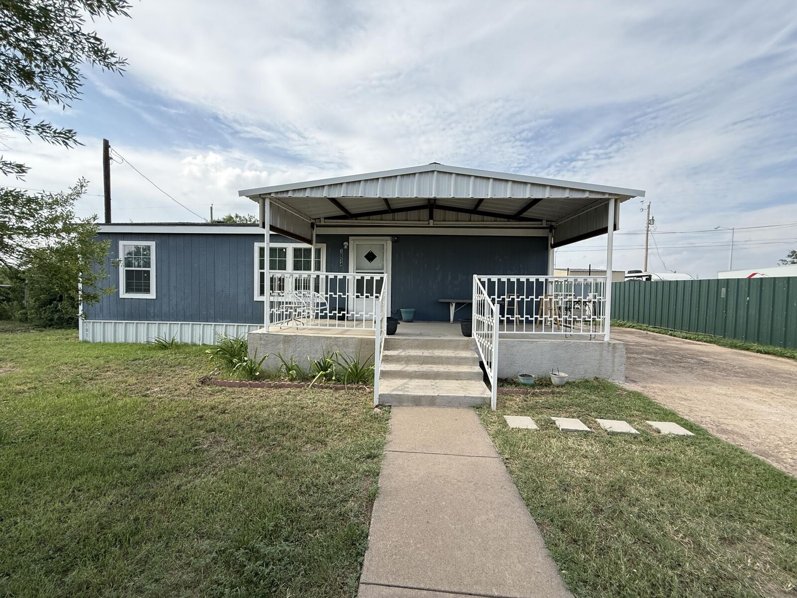 Property Photo:  1834 Ellis Street  TX 76905 