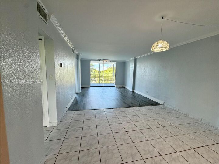 Property Photo:  3660 NE 166th St 414  FL 33160 