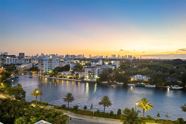 Property Photo:  2555 Collins Ave 1106  FL 33140 
