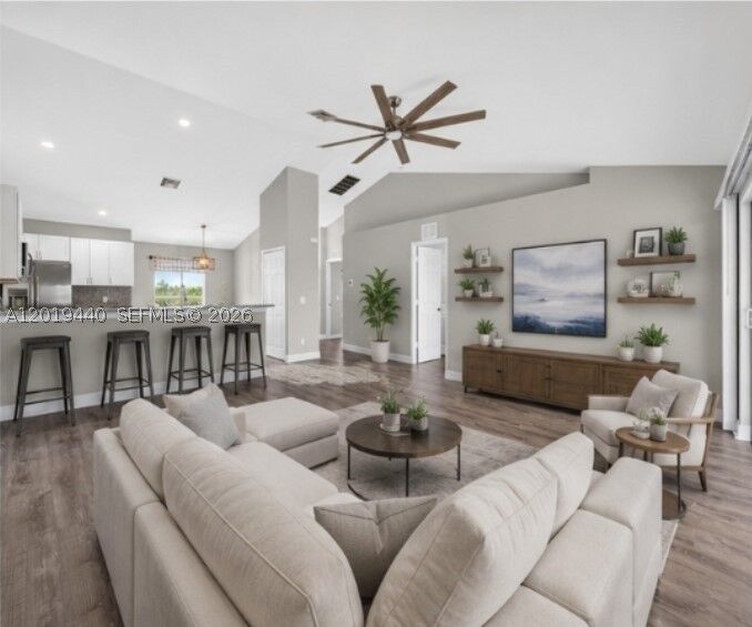 Property Photo:  409 NE 25th Ter  FL 33909 