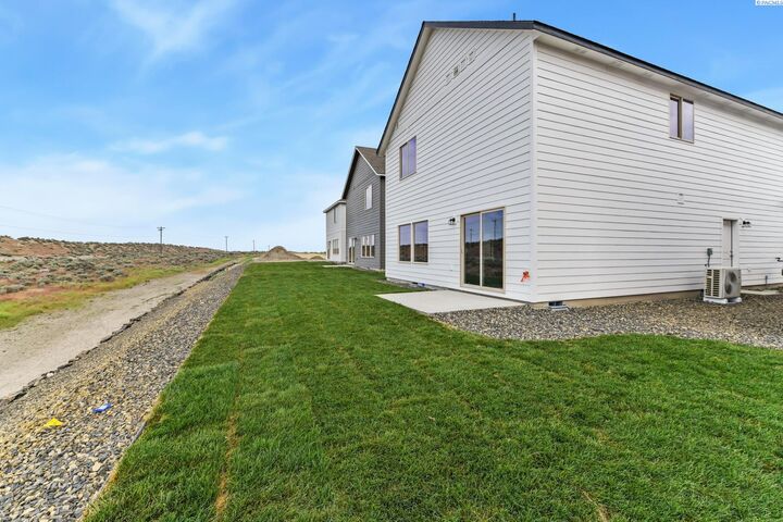 Property Photo:  10490 Clearwater Dr  WA 99336 