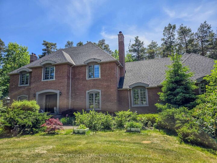 Property Photo:  2 Heron Trail  ON L3Y 4W1 