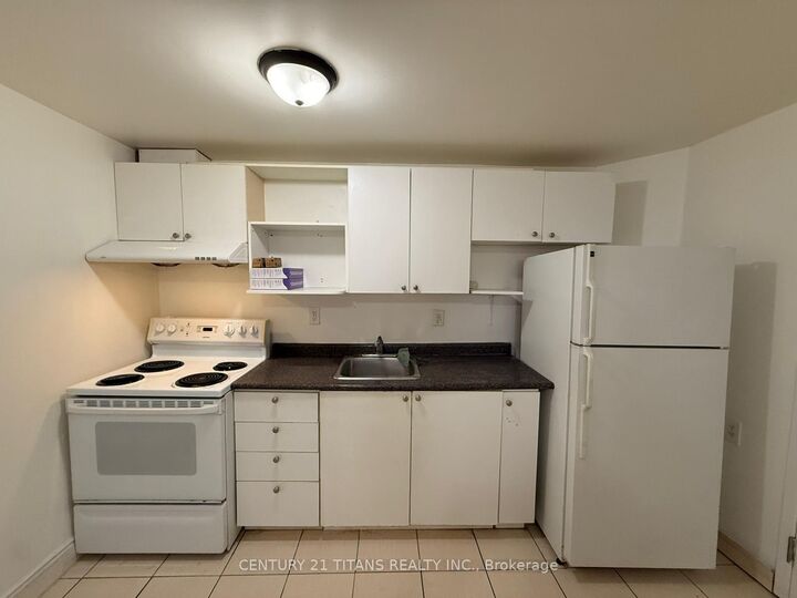 Property Photo: 4459 Lawrence Avenue E 1A ON M1E 2T6