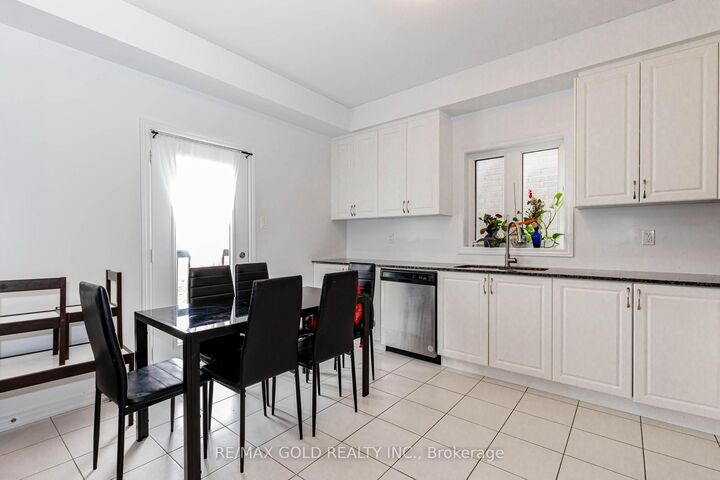 Property Photo: 112 Seeley Avenue ON N0C 1B0