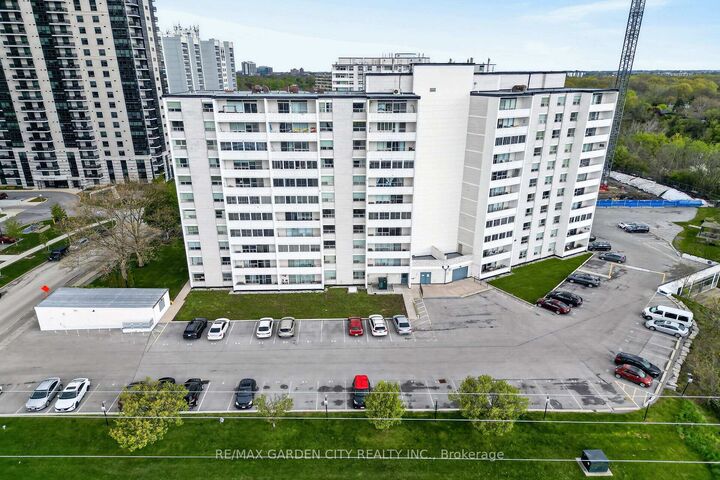 Property Photo: 35 Towering Heights Boulevard 106 ON L2T 3G8
