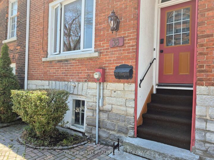 Property Photo: 38 Lower Union Street ON K7L 2M9