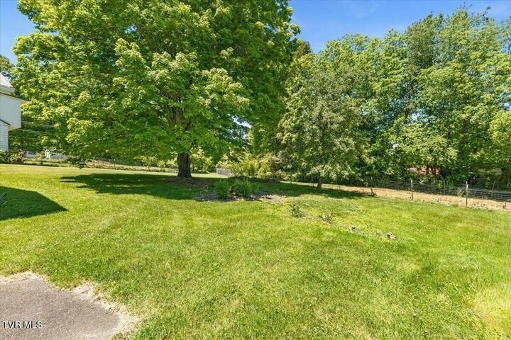 Property Photo:  2736 West Walnut Street  TN 37604 