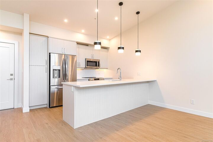 Property Photo: 924 Jenkins Ave #504 BC V9B 2N7