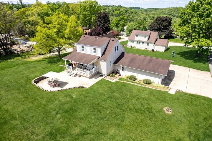 Property Photo: 303 Cort St PA 15644