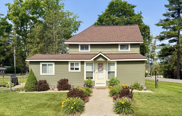 Property Photo: 3401 Poplar Street MI 49749