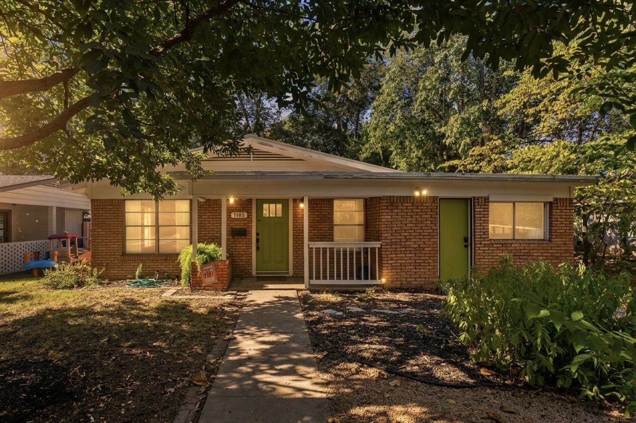 Property Photo:  1105 Alegria Road  TX 78757 