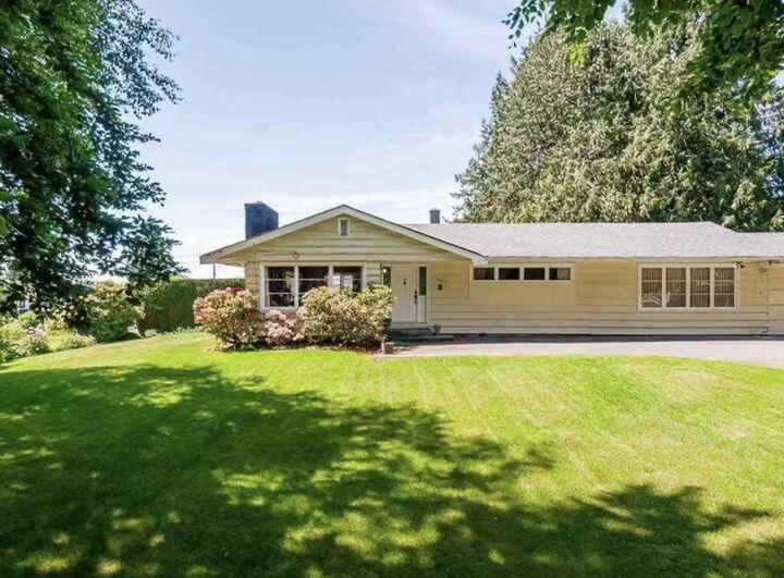 Property Photo:  7441 McKay Avenue  BC V5J 3S9 