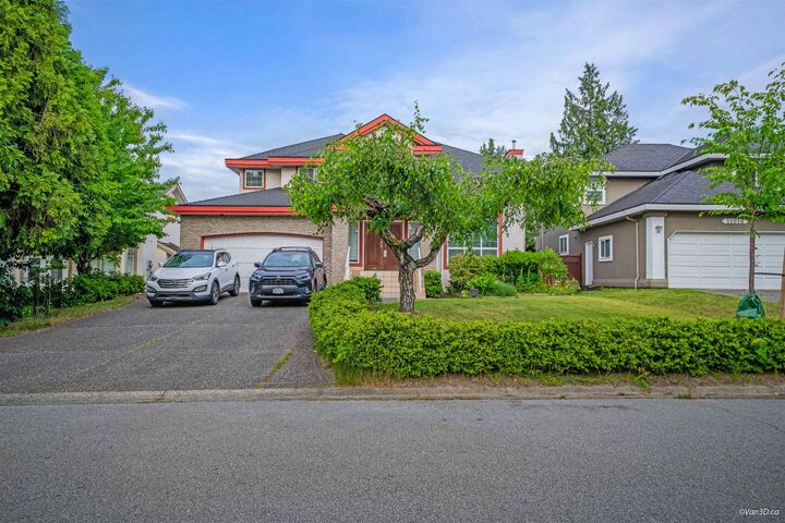 11028 162A Street — photo 1