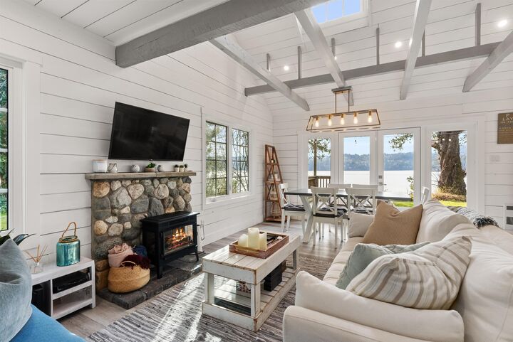 Property Photo:  6129 Sechelt Inlet Road  BC V7Z 0L3 