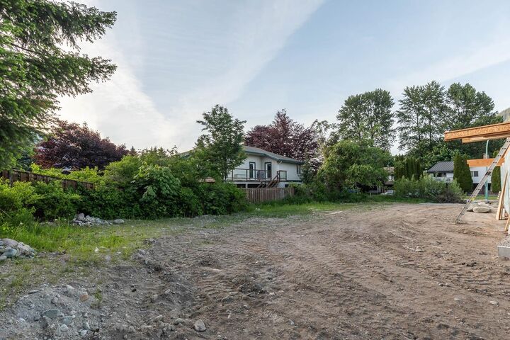1583 Eagle Run Drive — photo 1