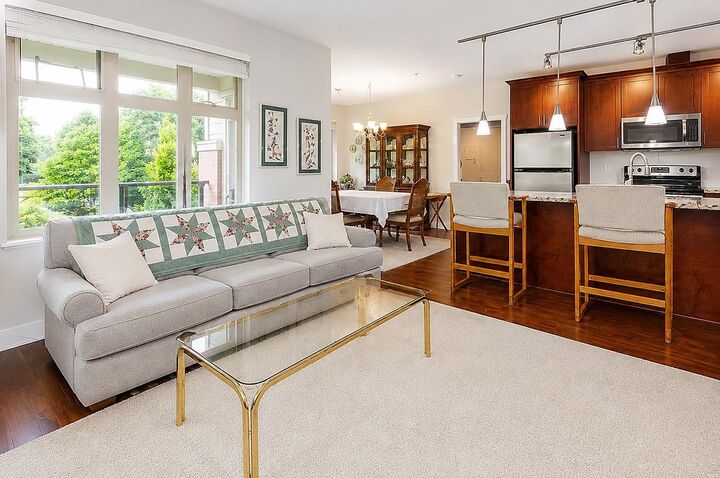 Property Photo: 2330 Shaughnessy Street 203 BC V3C 0B5