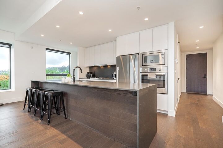 83 Moody Street 309 — photo 1
