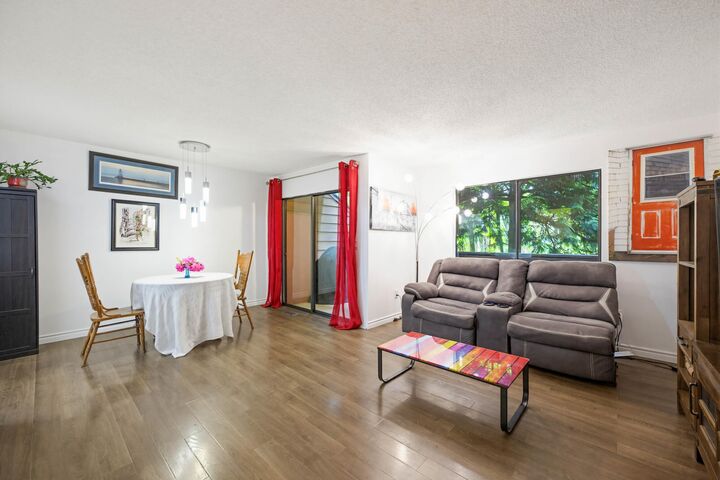 Property Photo:  320 Cornell Way  BC V3H 3W2 