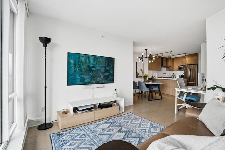 Property Photo: 4189 Halifax Street 3006 BC V5C 0H9