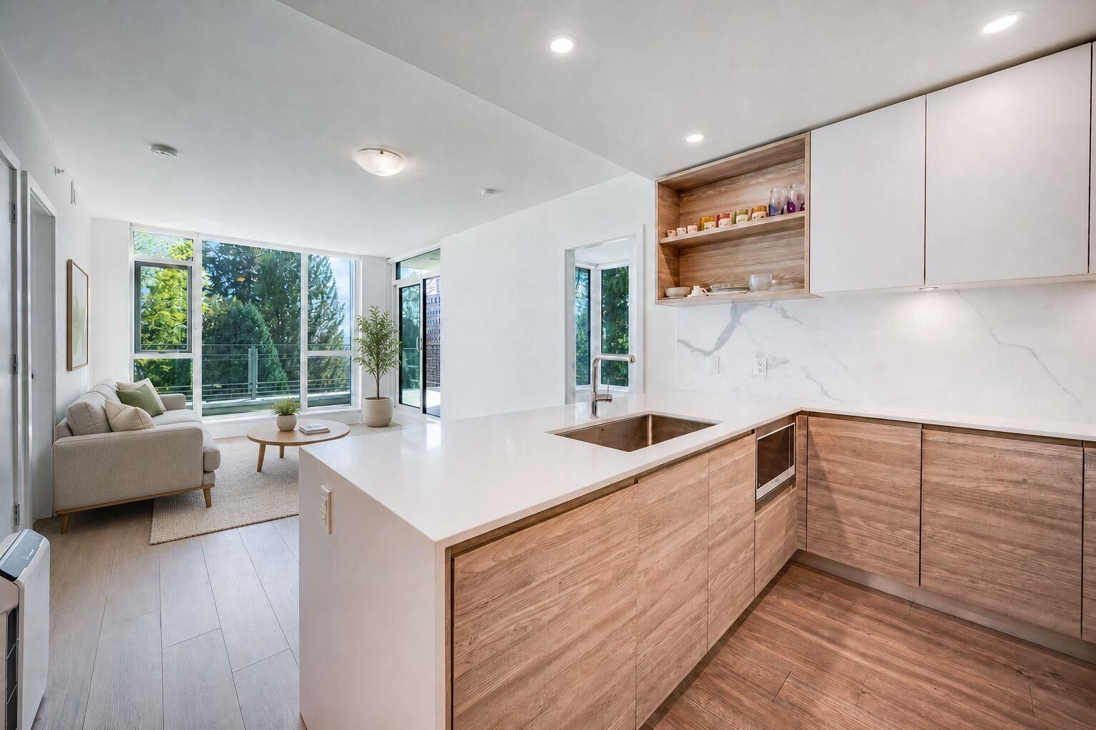 Property Photo:  585 Austin Avenue 205  BC V3K 0G6 