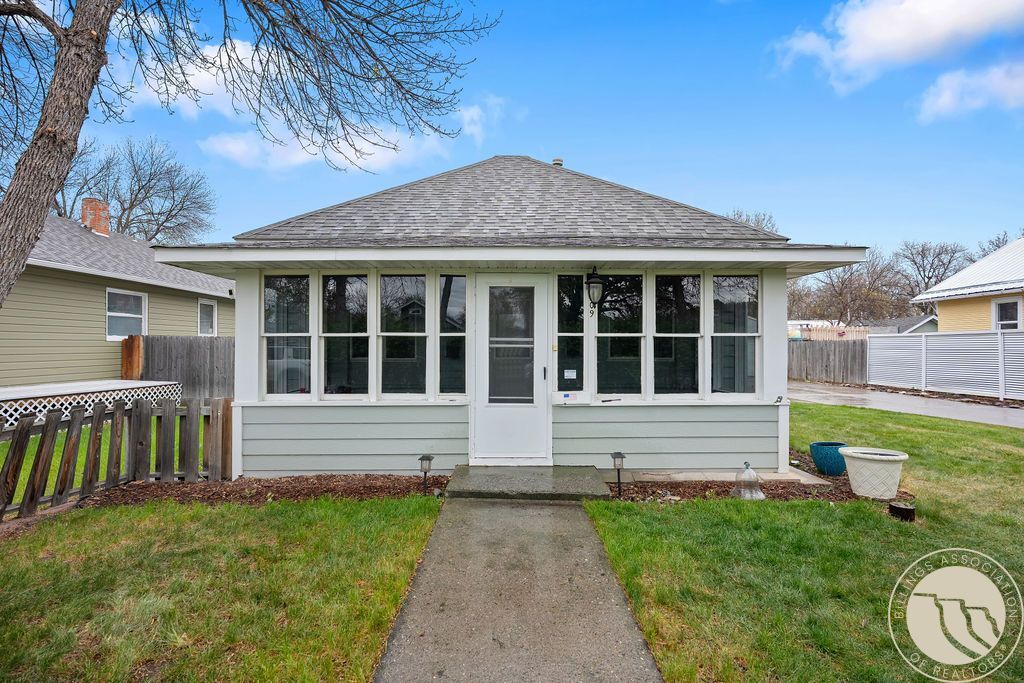 Property Photo:  209 3rd Avenue  MT 59044 