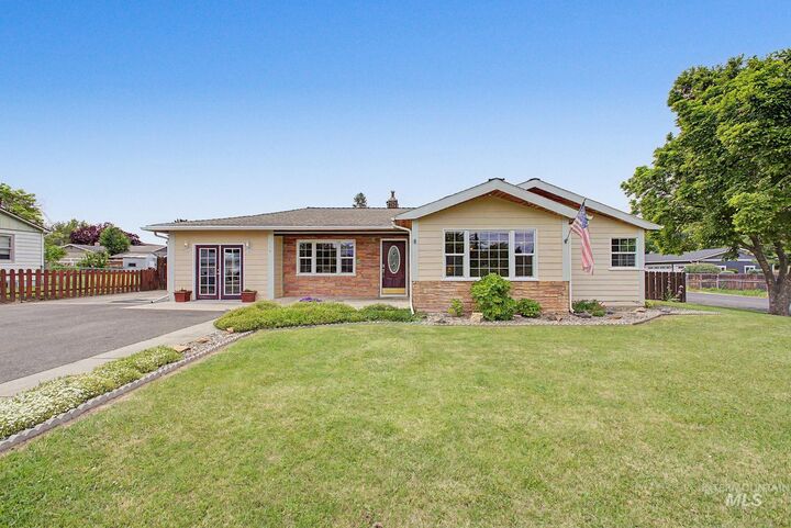 Property Photo: 3314 6th Street ID 83501-3823