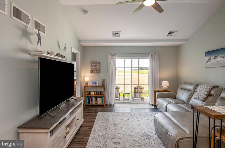 Property Photo: 315 Cabot Circle PA 17584