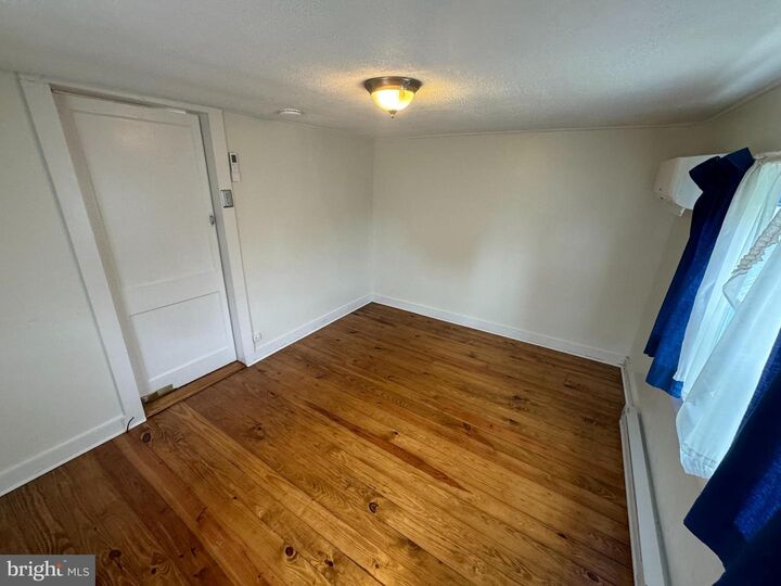 Property Photo:  430 W High Street  VA 22664 