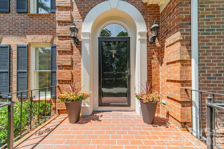 Property Photo:  4332 Rosecliff Drive  NC 28277 
