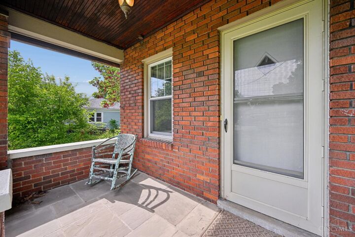 Property Photo:  4281 Boomer Road  OH 45247 